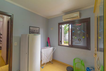 Casa à venda com 190m², 5 quartos e 2 vagas Casa à venda com 190m², 5 quartos e 2 vagasQuarto 2