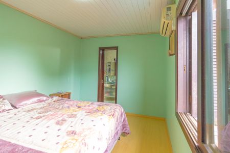 Casa à venda com 190m², 5 quartos e 2 vagas Casa à venda com 190m², 5 quartos e 2 vagasSuíte