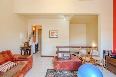 Sala 2 de casa à venda com 2 quartos, 173m² em Vila Ipiranga, Porto Alegre