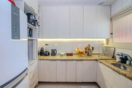 Casa à venda com 173m², 2 quartos e 3 vagasCozinha