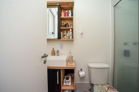 Apartamento à venda com 64m², 3 quartos e 1 vagaBanheiro da Suíte 2