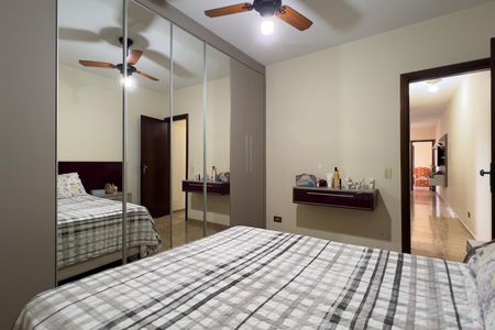 Casa à venda com 133m², 3 quartos e 2 vagas Casa à venda com 133m², 3 quartos e 2 vagasQuarto 2