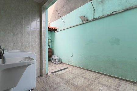 Casa à venda com 133m², 3 quartos e 2 vagas Casa à venda com 133m², 3 quartos e 2 vagasÁrea de Serviço