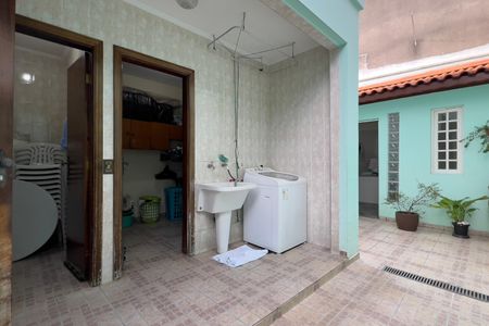 Casa à venda com 133m², 3 quartos e 2 vagas Casa à venda com 133m², 3 quartos e 2 vagasÁrea de Serviço