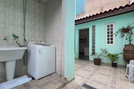 Casa à venda com 133m², 3 quartos e 2 vagas Casa à venda com 133m², 3 quartos e 2 vagasÁrea de Serviço