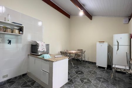 Casa à venda com 133m², 3 quartos e 2 vagas Casa à venda com 133m², 3 quartos e 2 vagasCozinha