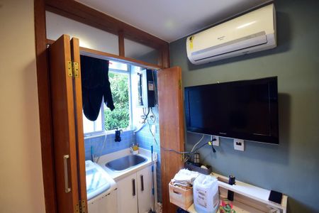 Apartamento à venda com 70m², 2 quartos e 2 vagasÁrea de Serviço