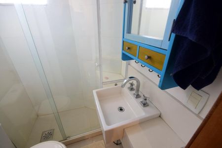 Apartamento à venda com 70m², 2 quartos e 2 vagasBanheiro de Serviço