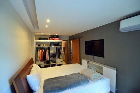 Apartamento à venda com 70m², 2 quartos e 2 vagasSuíte