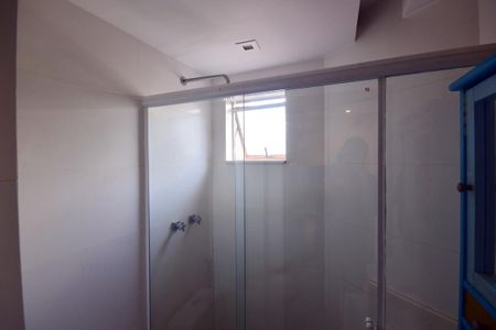 Apartamento à venda com 70m², 2 quartos e 2 vagasBanheiro de Serviço