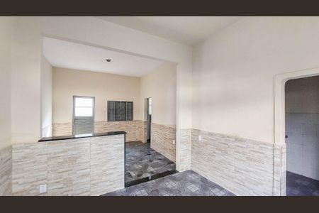 Casa para alugar com 300m², 2 quartos e 2 vagasSala