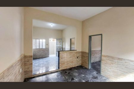 Casa para alugar com 300m², 2 quartos e 2 vagasSala