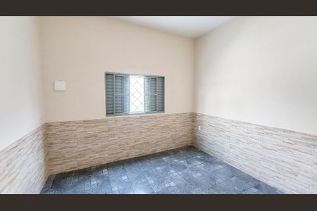 Casa para alugar com 300m², 2 quartos e 2 vagasQuarto 1