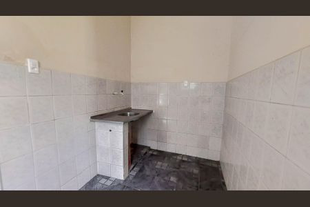 Casa para alugar com 300m², 2 quartos e 2 vagasCozinha