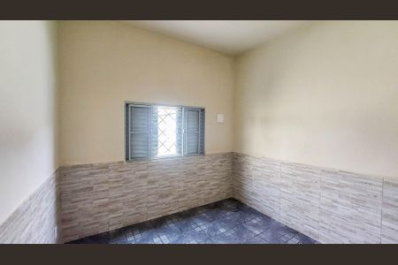 Casa para alugar com 300m², 2 quartos e 2 vagasQuarto 2