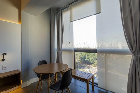 Studio à venda com 26m², 1 quarto e 1 vaga Studio à venda com 26m², 1 quarto e 1 vagaSala/Quarto