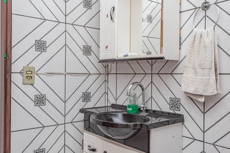 Casa à venda com 150m², 3 quartos e 2 vagasBanheiro 2