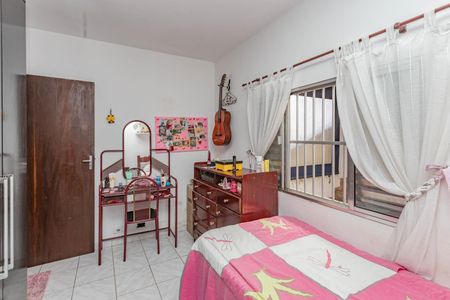 Casa à venda com 150m², 3 quartos e 2 vagasQuarto 2