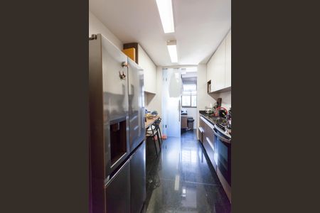 Apartamento à venda com 136m², 3 quartos e 3 vagasCozinha