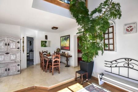 Apartamento para alugar com 230m², 3 quartos e 4 vagasSala