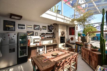 Apartamento para alugar com 230m², 3 quartos e 4 vagasCobertura