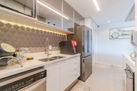 Apartamento à venda com 102m², 2 quartos e 2 vagasCozinha