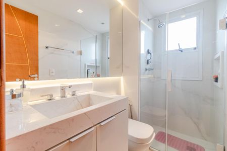 Apartamento à venda com 102m², 2 quartos e 2 vagasBanheiro da Suíte 1