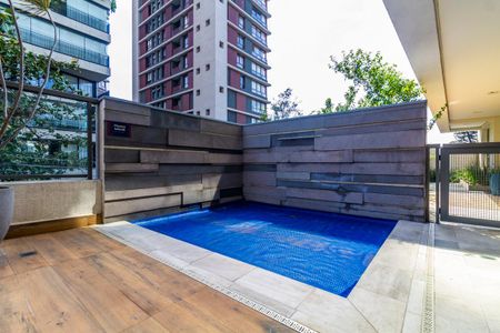 Apartamento à venda com 102m², 2 quartos e 2 vagasÁrea comum - Piscina