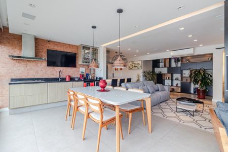 Apartamento à venda com 102m², 2 quartos e 2 vagasVaranda da Sala