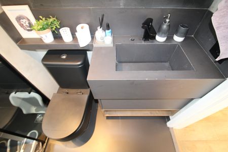 Apartamento à venda com 96m², 3 quartos e 2 vagasBanheiro 