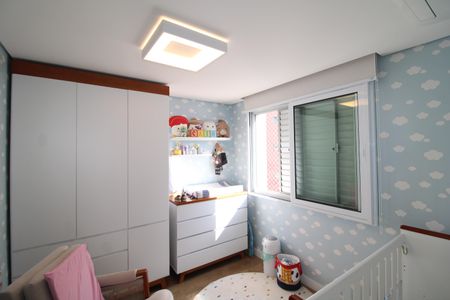 Apartamento à venda com 96m², 3 quartos e 2 vagasQuarto 2