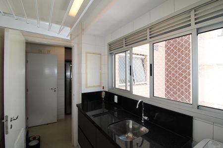 Apartamento à venda com 96m², 3 quartos e 2 vagasCozinha e Área de Serviço