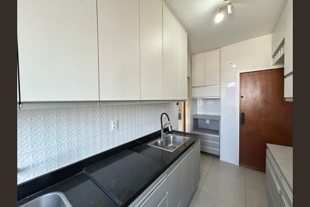 Apartamento à venda com 54m², 2 quartos e 1 vagaCozinha