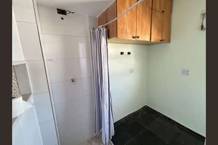 Apartamento à venda com 54m², 2 quartos e 1 vagaBanheiro de serviço