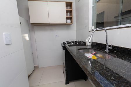 Apartamento à venda com 40m², 2 quartos e sem vaga Apartamento à venda com 40m², 2 quartos e sem vagaCozinha e Área de Serviço