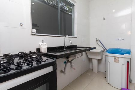 Apartamento à venda com 40m², 2 quartos e sem vaga Apartamento à venda com 40m², 2 quartos e sem vagaCozinha e Área de Serviço