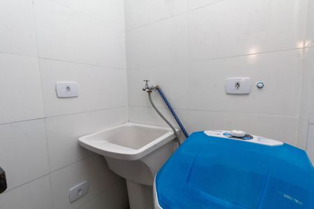Apartamento à venda com 40m², 2 quartos e sem vaga Apartamento à venda com 40m², 2 quartos e sem vagaCozinha e Área de Serviço