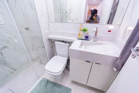 Apartamento à venda com 57m², 2 quartos e 1 vaga Apartamento à venda com 57m², 2 quartos e 1 vagaBanheiro