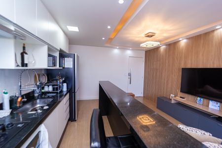 Apartamento à venda com 57m², 2 quartos e 1 vaga Apartamento à venda com 57m², 2 quartos e 1 vagaCozinha e Área de Serviço
