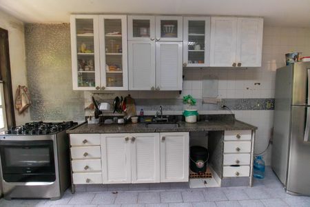 Casa à venda com 163m², 5 quartos e 3 vagasCozinha 1