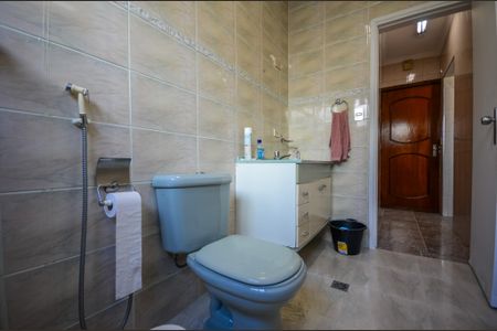 Casa à venda com 160m², 5 quartos e 2 vagasBanheiro 2 - Casa 1