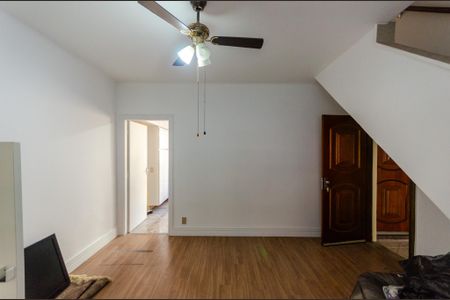 Casa à venda com 160m², 5 quartos e 2 vagasSala - Casa 1