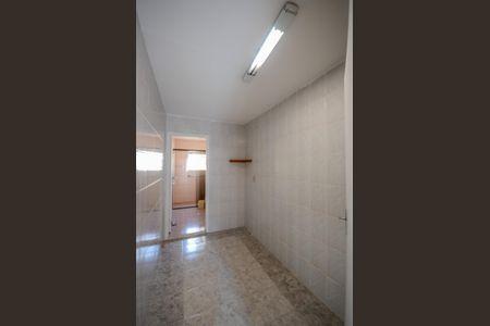 Casa à venda com 160m², 5 quartos e 2 vagasCorredor - Casa 1