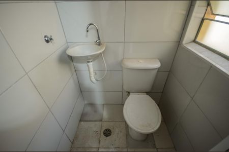 Casa à venda com 160m², 5 quartos e 2 vagasBanheiro - Casa 3