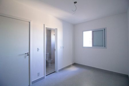 Apartamento para alugar com 78m², 3 quartos e 2 vagas Apartamento para alugar com 78m², 3 quartos e 2 vagasSuíte