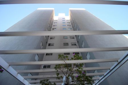 Apartamento para alugar com 78m², 3 quartos e 2 vagas Apartamento para alugar com 78m², 3 quartos e 2 vagasFachada