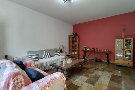 Casa de condomínio à venda com 316m², 5 quartos e 2 vagas Casa de condomínio à venda com 316m², 5 quartos e 2 vagasSala