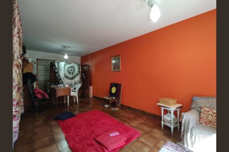 Casa de condomínio à venda com 316m², 5 quartos e 2 vagas Casa de condomínio à venda com 316m², 5 quartos e 2 vagasSala 2