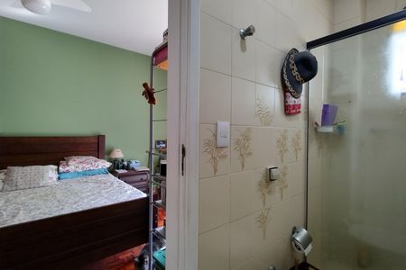 Casa de condomínio à venda com 316m², 5 quartos e 2 vagas Casa de condomínio à venda com 316m², 5 quartos e 2 vagasQuarto 3