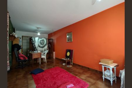 Casa de condomínio à venda com 316m², 5 quartos e 2 vagas Casa de condomínio à venda com 316m², 5 quartos e 2 vagasSala 2